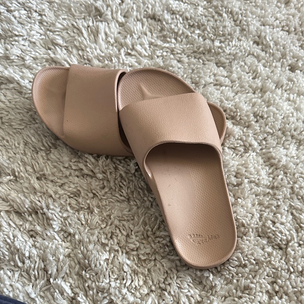 Archies Sandals 6